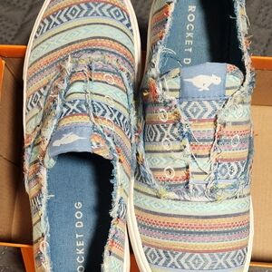 Rocket Dog Shoes size 8